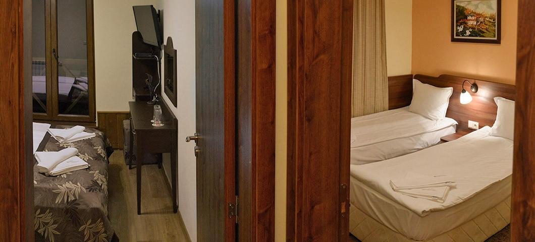 Family Hotel Balkanci Uzana Exterior photo